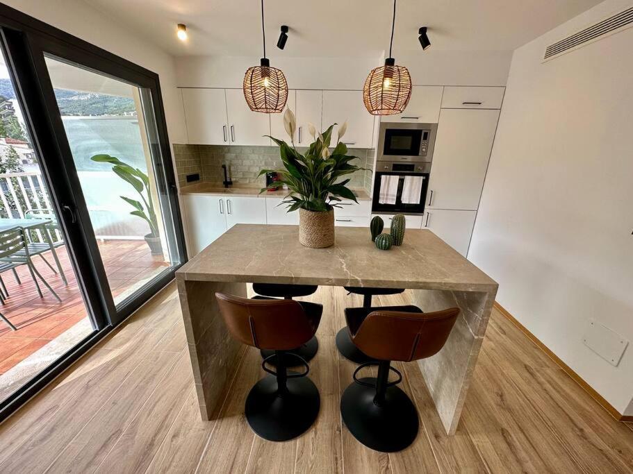 Moderno Y Acogedor Apartamento Con Terraza “ Llebeig” 소예르 외부 사진