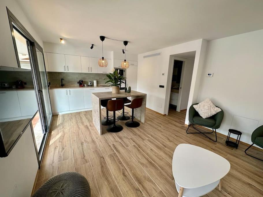 Moderno Y Acogedor Apartamento Con Terraza “ Llebeig” 소예르 외부 사진
